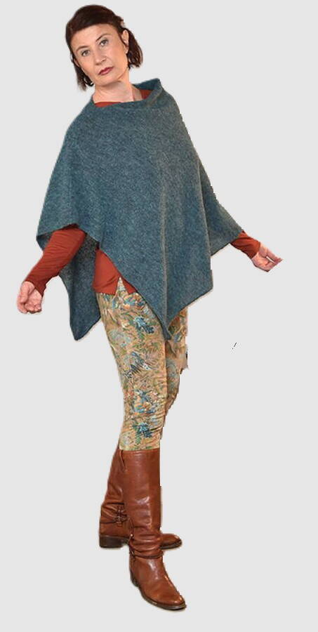 cape_costa_f.jpg cape_costa_f.jpg
